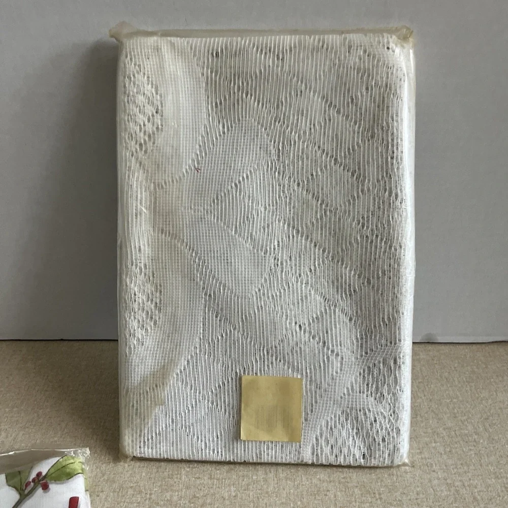 Christmas Bells Holiday Lace Tablecloth 52